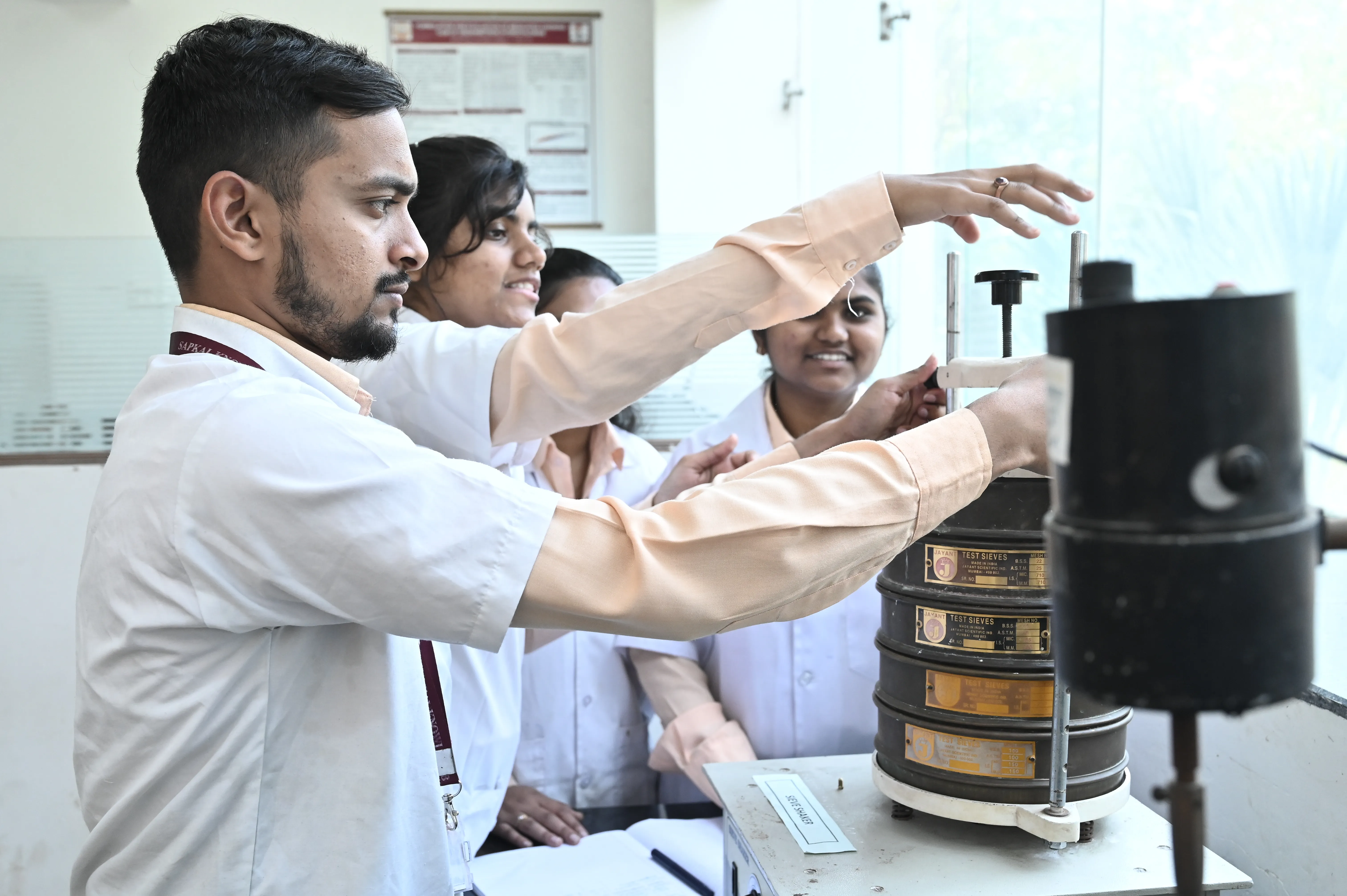Labs at RG Sapkal College of Pharmacy